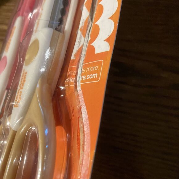 Fiskars Paper Edgers Scissors Pinking Scallop Craft Gift Tags Scrapbooking - Picture 5 of 5